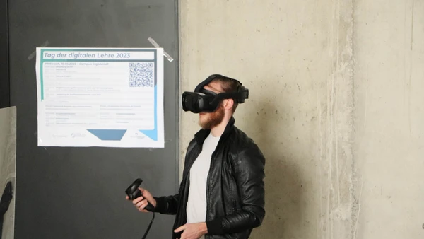 Person mit VR-Brille