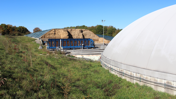 Photovoltaik-Biogas-Hybrid-Anlage