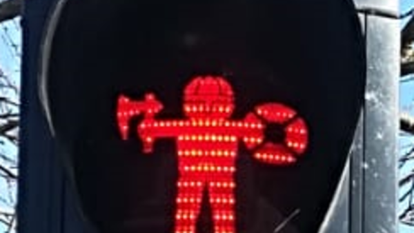 Wikinger als rotes Ampelmännchen